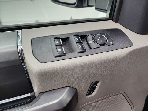 Used 2022 Ford F350 XLT w/ Black Appearance Package image 41