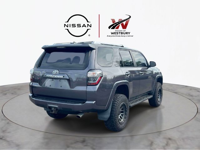 Used 2017 Toyota 4Runner SR5 Premium AWD/4WD image 6
