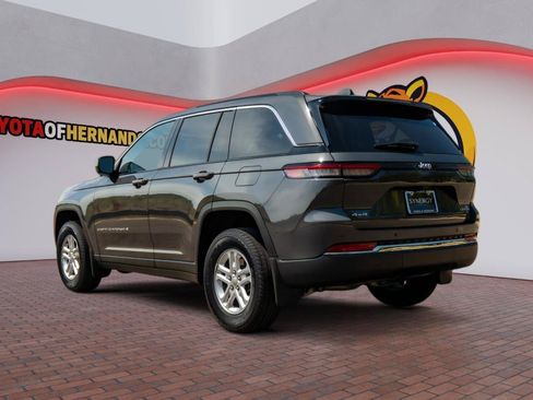 Used 2024 Jeep Grand Cherokee Laredo w/ MOPAR Finishing Package AWD/4WD image 8