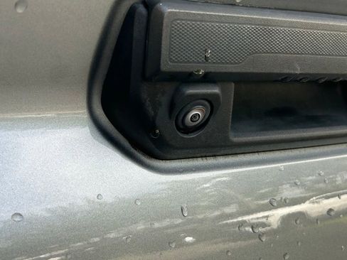 Used 2024 Chevrolet Colorado LT RWD image 20