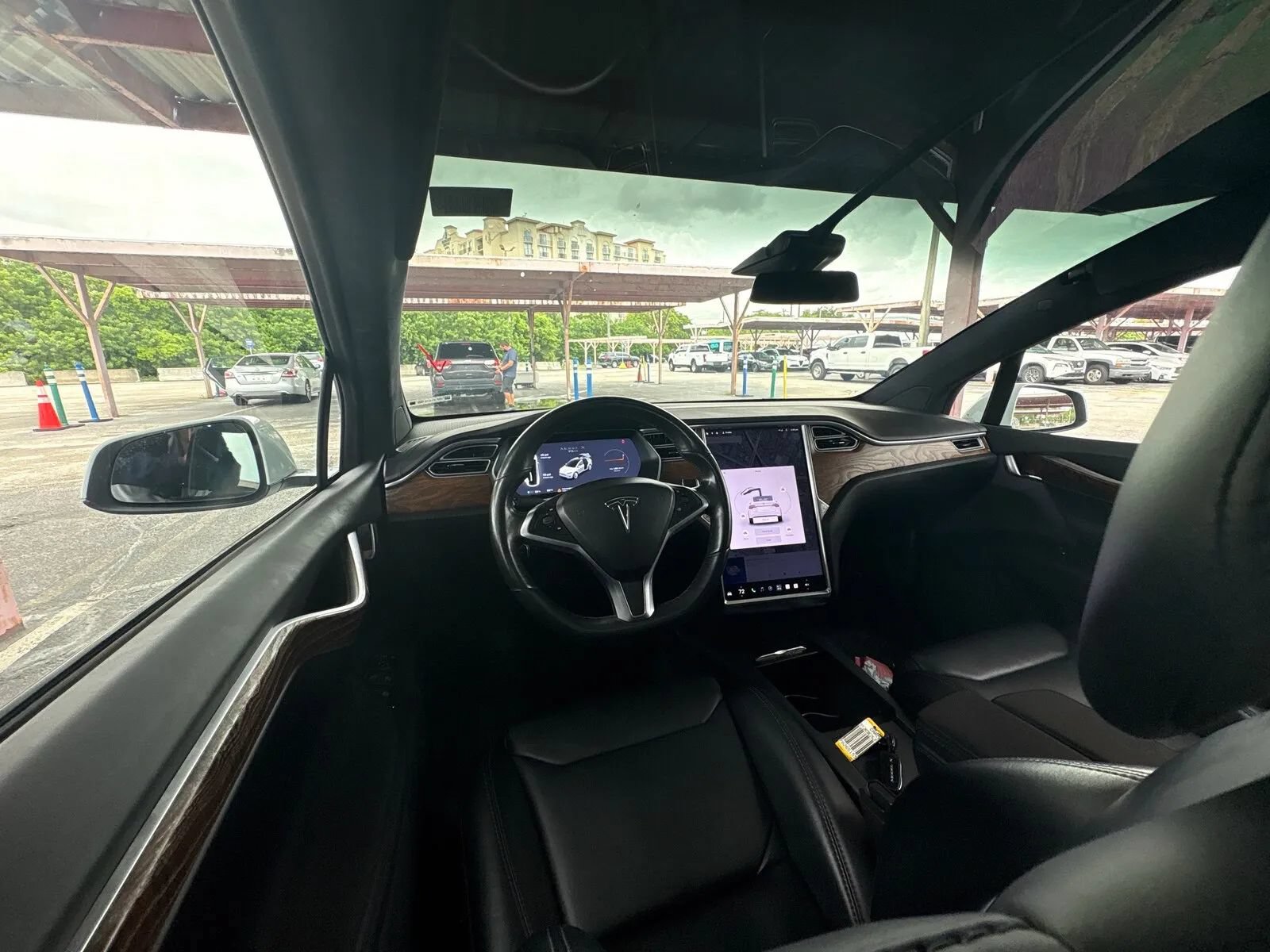 Used 2018 Tesla Model X 75D AWD/4WD image 11