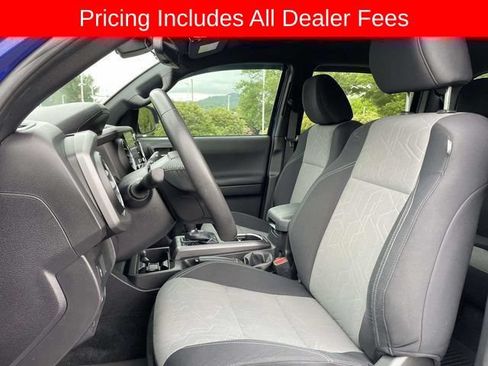 Used 2023 Toyota Tacoma TRD Sport w/ Technology Package AWD/4WD image 20