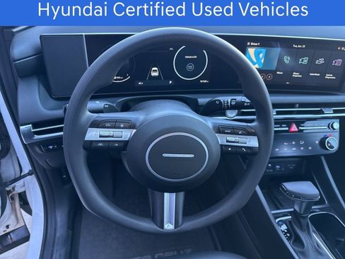 Certified 2025 Hyundai Santa Cruz SEL image 24