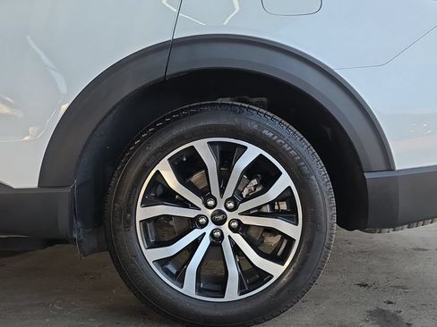 Used 2020 Ford Explorer ST AWD/4WD image 32