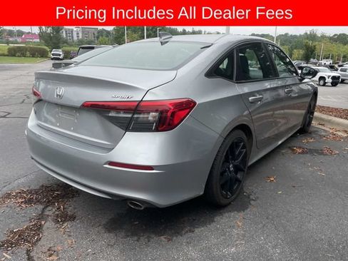Used 2022 Honda Civic Sport image 8
