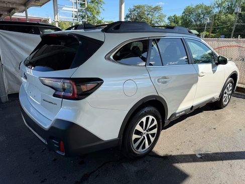 Used 2022 Subaru Outback Premium AWD/4WD image 61