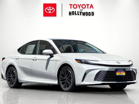 New 2026 Toyota Camry XLE FWD image 2