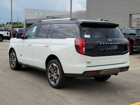 New 2026 Ford Expedition King Ranch AWD/4WD image 3