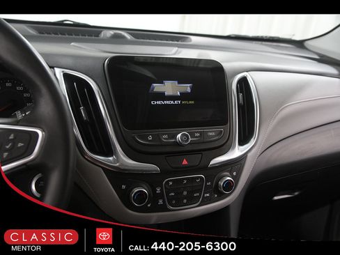 Used 2018 Chevrolet Equinox Premier AWD/4WD image 9
