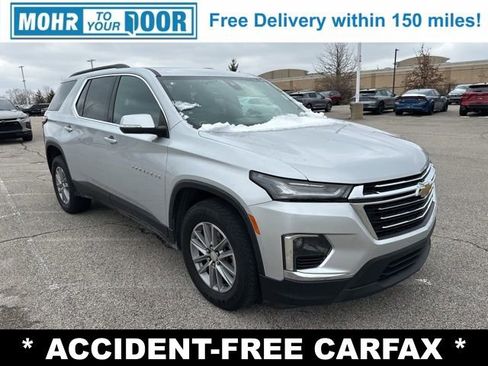 Used 2022 Chevrolet Traverse LT image 3
