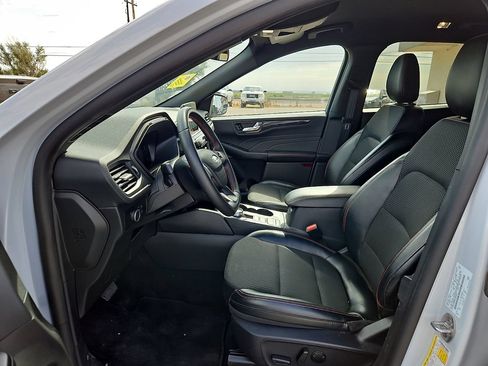 Used 2025 Ford Escape ST-Line AWD/4WD image 15