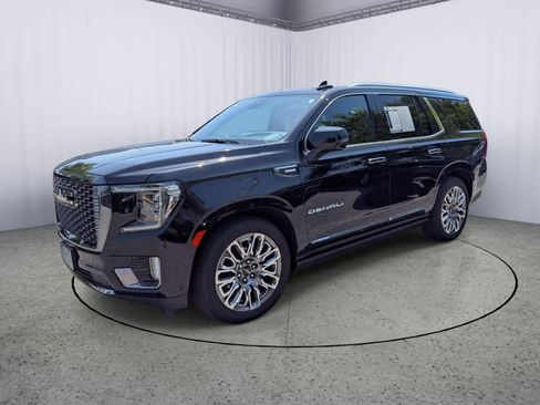 Certified 2024 GMC Yukon Denali Ultimate AWD/4WD image 7