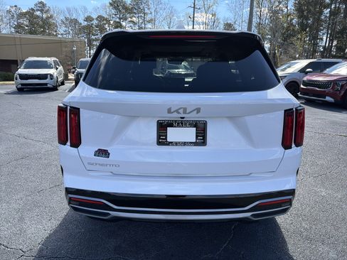 Used 2023 Kia Sorento SX image 6