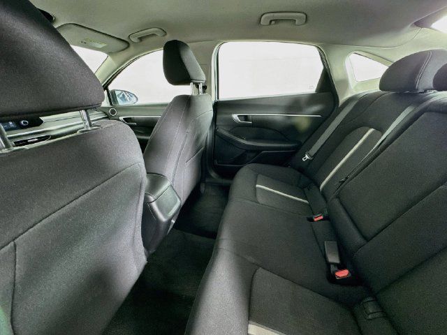 Used 2021 Hyundai Sonata SEL w/ Preferred Accessory Package FWD image 22
