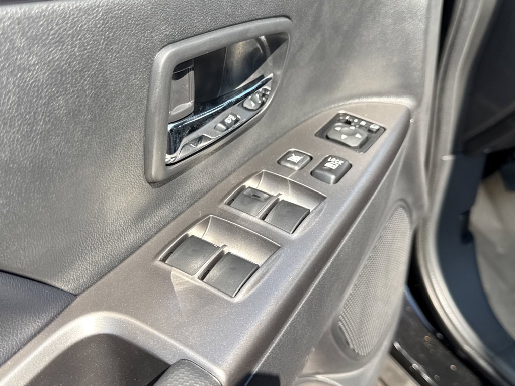 New 2027 Mitsubishi Outlander Sport SE FWD image 31
