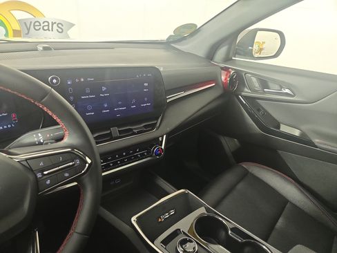 Used 2025 Chevrolet Equinox RS image 24