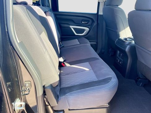 Used 2024 Nissan Titan SV w/ SV Convenience Package image 26