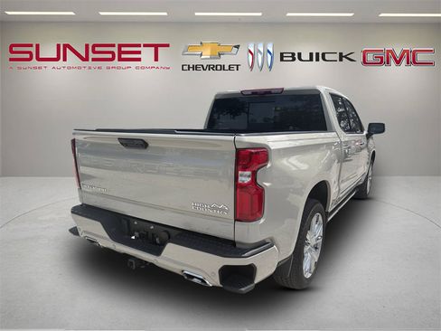 Used 2026 Chevrolet Silverado 1500 High Country AWD/4WD image 8