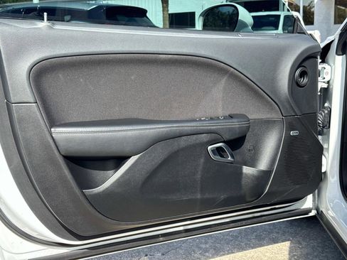 Used 2019 Dodge Challenger R/T Scat Pack w/ Shaker Package image 11