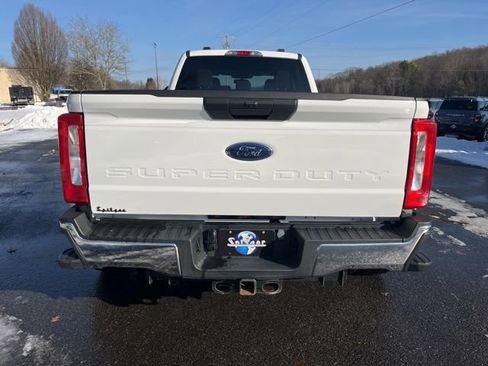 Used 2023 Ford F350 XLT image 7