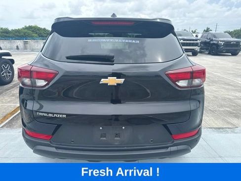 Used 2024 Chevrolet TrailBlazer LS w/ LS Convenience Package FWD image 19