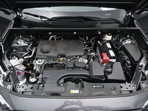 Used 2025 Toyota RAV4 LE FWD image 17