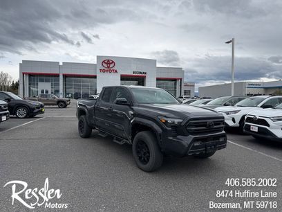 Used 2025 Toyota Tacoma SR5
