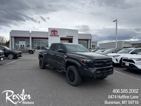 Used 2025 Toyota Tacoma SR5 image 1