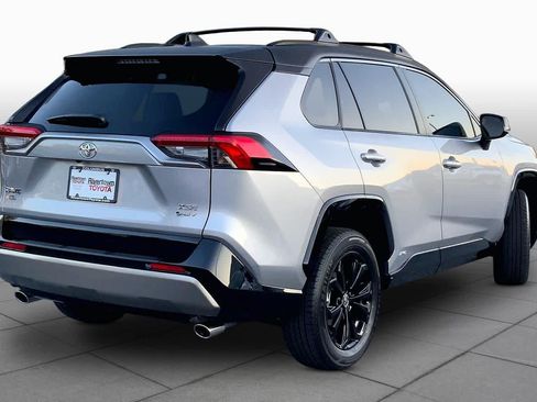 Used 2025 Toyota RAV4 XSE AWD/4WD image 13