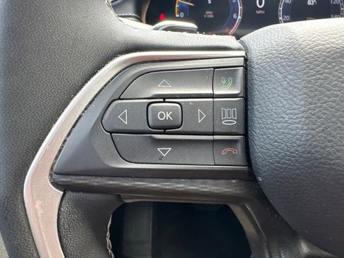 Used 2025 Jeep Grand Cherokee L Laredo w/ Luxury Tech Group I AWD/4WD image 33