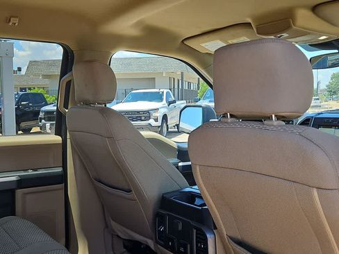 Used 2019 Ford F150 XLT w/ Equipment Group 302A Luxury AWD/4WD image 17
