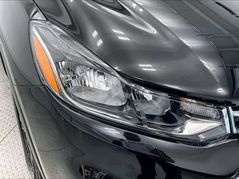 Used 2020 Chevrolet Trax LS FWD image 26