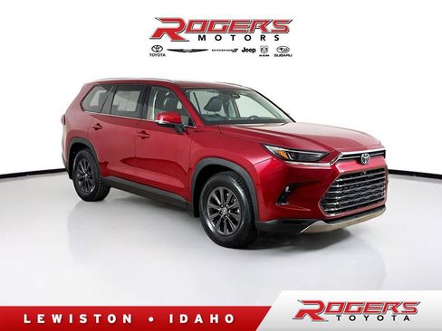 Used 2024 Toyota Grand Highlander AWD image 1