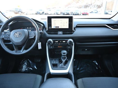 Used 2024 Toyota RAV4 LE image 10