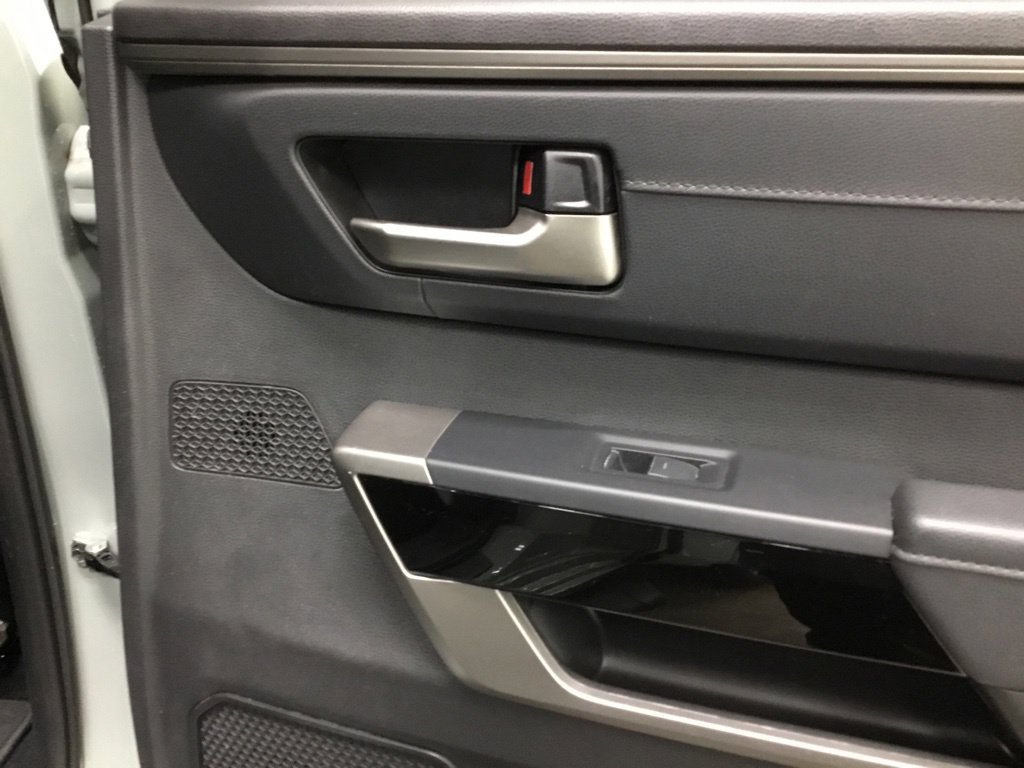 Used 2025 Toyota Tundra Limited AWD/4WD image 19