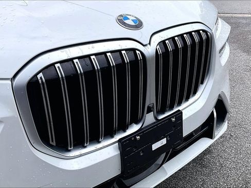 Certified 2026 BMW X7 xDrive40i AWD/4WD image 33