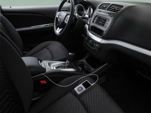 Used 2018 Dodge Journey SE w/ Popular Equipment Group FWD image 32