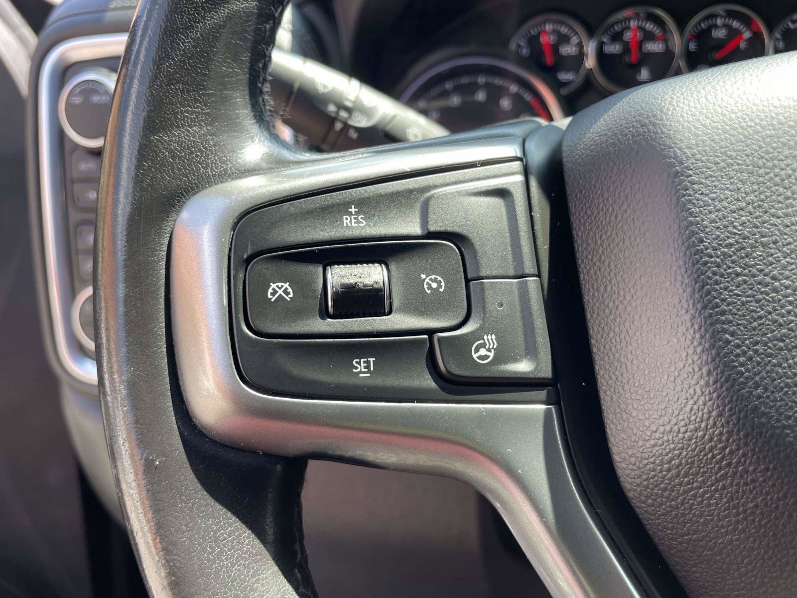 Used 2022 Chevrolet Silverado 1500 RST w/ Safety Package AWD/4WD image 9