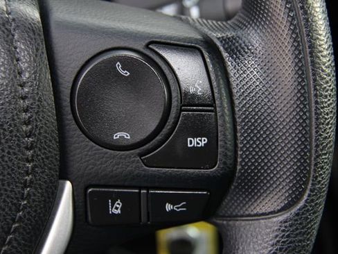 Used 2017 Toyota Corolla L image 18