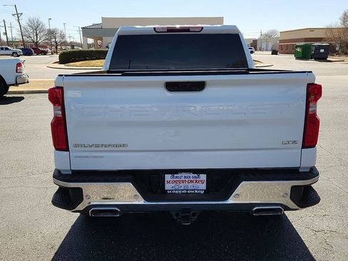 Used 2024 Chevrolet Silverado 1500 LTZ w/ Z71 Off-Road Package image 4
