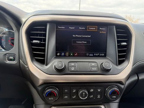 Used 2020 GMC Acadia Denali w/ Trailering Package image 10