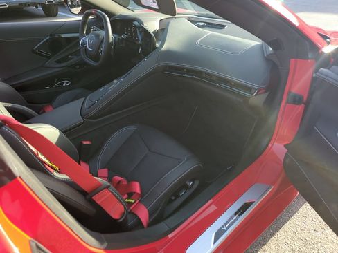 Used 2024 Chevrolet Corvette Stingray Preferred Cpe w/ Z51 Performance Package RWD image 25
