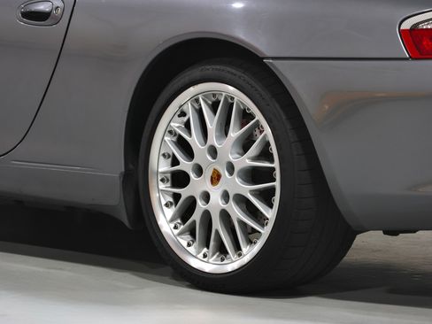 Used 2002 Porsche 911 Cabriolet image 22