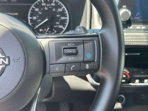 Used 2022 Nissan Rogue SV AWD/4WD image 21