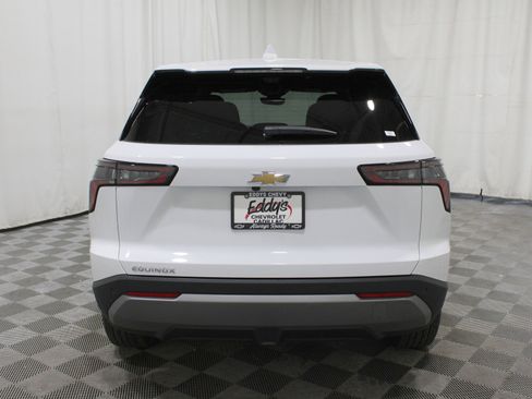 New 2026 Chevrolet Equinox LT w/ Safety and Technology Package image 30