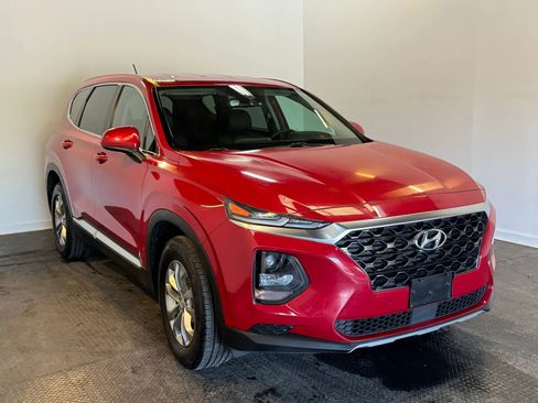 Used 2019 Hyundai Santa Fe SE AWD/4WD image 3