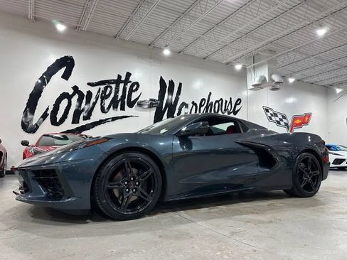 Used 2021 Chevrolet Corvette Stingray Convertible w/ 1LT RWD image 3