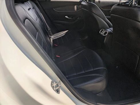 Used 2020 Mercedes-Benz GLC 300 GLC 300 image 19