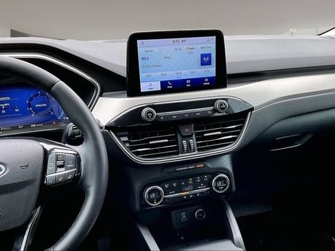 Used 2021 Ford Escape SEL w/ Technology Package FWD image 9