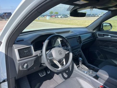 Used 2020 Volkswagen Atlas Cross Sport SEL R-Line image 7